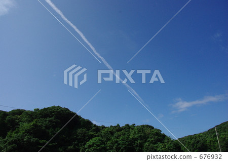 contrails, vapor trail, mountain forest 676932