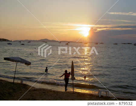 海岸 海濱 日落 679532