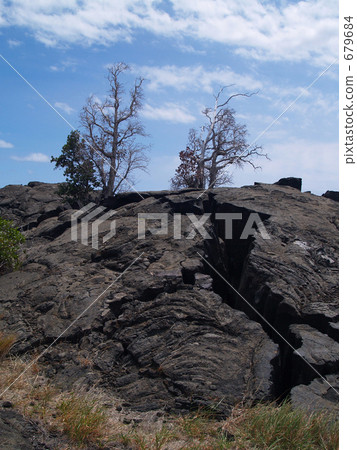 粗糙的熔岩高原 粗糙的熔岩高原 679684