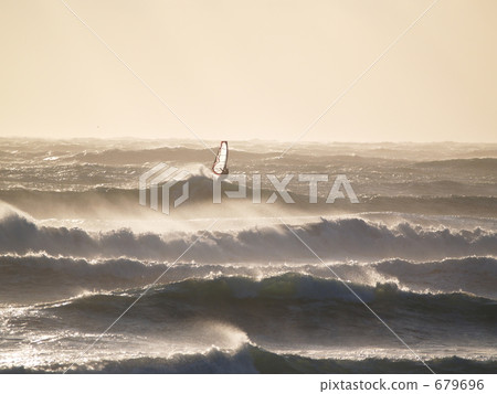強風和衝浪風 679696