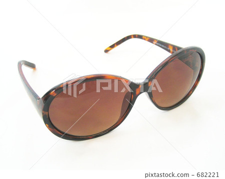 Tortoise sunglasses 682221