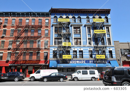 Colorful cityscape, Harlem 683305