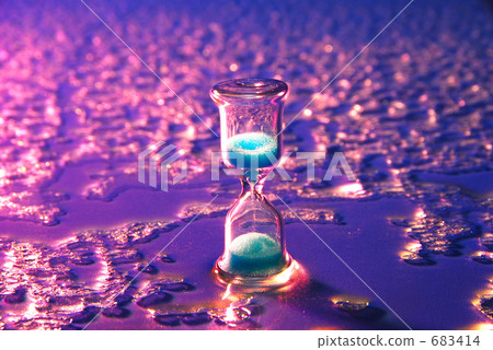 Hourglass Hourglass 683414