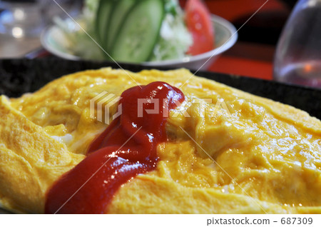 蓬鬆的煎蛋捲米飯 687309