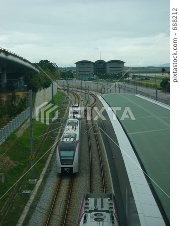 Mistakes at KLIA Ekspres station 688212