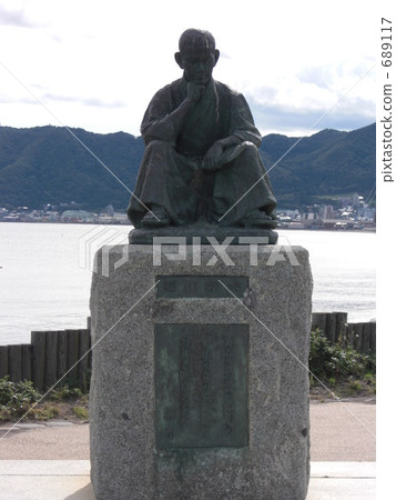 石川坂木的雕像 689117