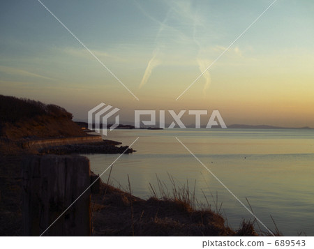 海邊晚上風景 海邊晚上風景 689543