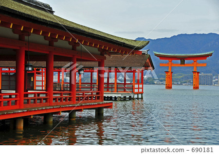 Itsukushima shrine Itsukushima shrine 690181