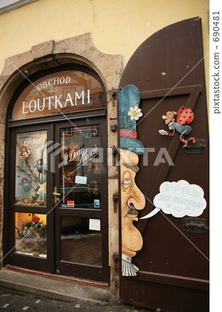 Prague doll shop 690481