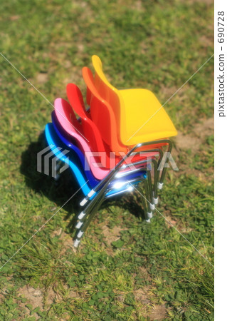 Miniature chair 690728