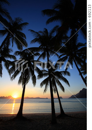 Setting sun Setting sun 692113