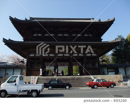 Ninna-ji, Fujimon façade 693280