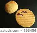 Buns and Japanese confectionery 693456