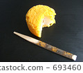 Japanese sweets made with egg yolk 693460