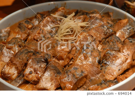 Simmered mackerel with mackerel Simmered mackerel with mackerel 694014