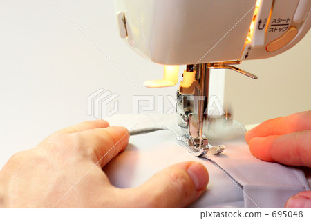 sewing machine 695048