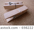 clothes peg, clothes-peg, clothespin 698222