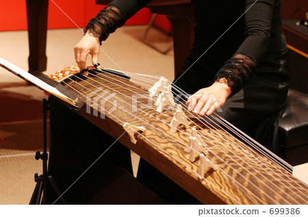Koto performance Koto performance 699386