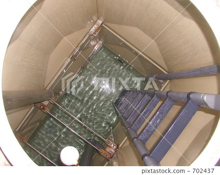 Inside drinking water tank 702437