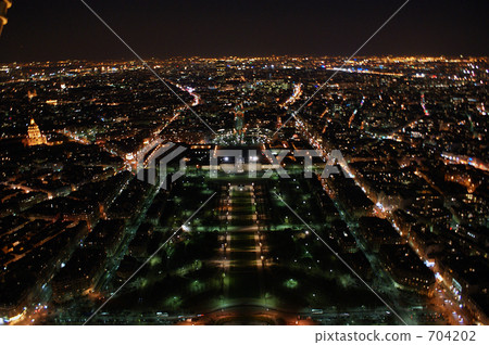 Night view of Paris 704202