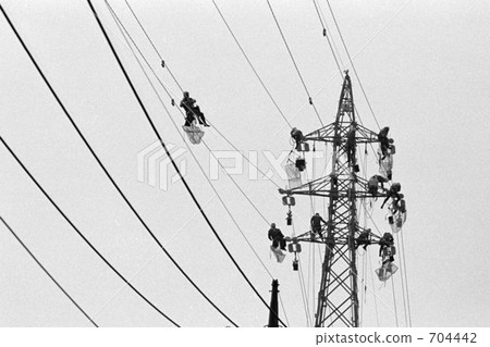 高處工作 高壓線路 電源線 704442