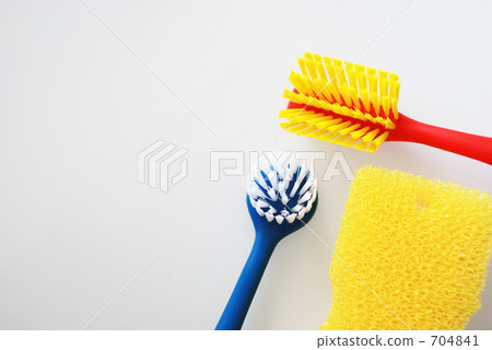 Sponge and brush 704841