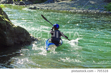 山間小溪皮划艇 山間小溪皮划艇 705328