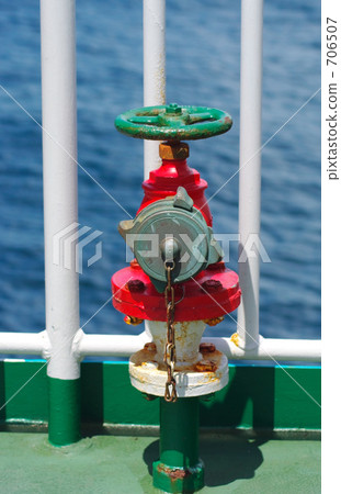 船上的消防栓 706507
