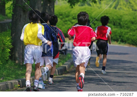 Running Running 710287