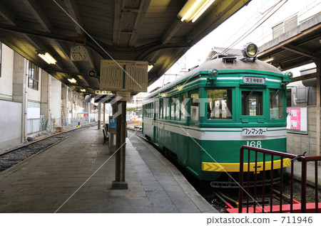 Tram 711946
