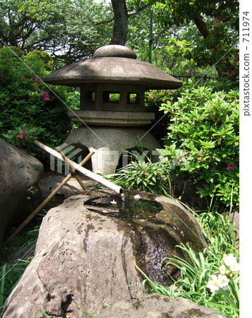 shishi-odoshi, stone lantern, garden stone 711974