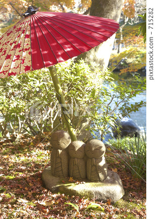 傘和地藏 715282