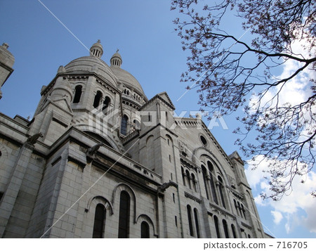 Sacred · Cool Temple in Paris 716705