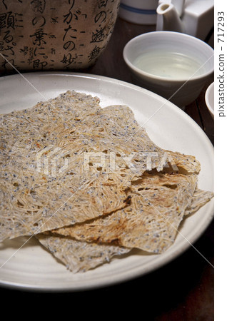 榻榻米肉和日本酒 717293