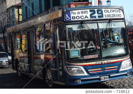 Route bus running La Boca district @ Buenos Aires 718612