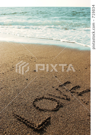 I wrote it in the sand LOVE 719834