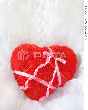 Heart's present Heart's present 721115