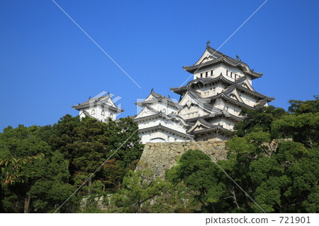 A castle tower of Himeji castle A castle tower of Himeji castle 721901