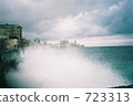 Cuba Habana wave splash 723313
