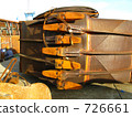 Welding person and bucket 726661