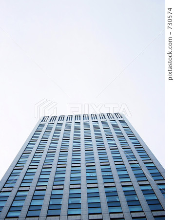 I look up at the building I look up at the building 730574