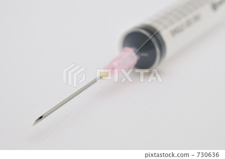 Syringe  730636