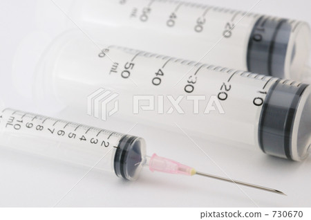 Syringe  730670