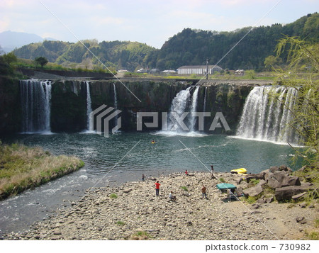 One hundred waterfalls in Japan (Waterfall of Hatassis) One hundred waterfalls in Japan (Waterfall of Hatassis) 730982