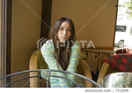 女人 女性 20-30 731606