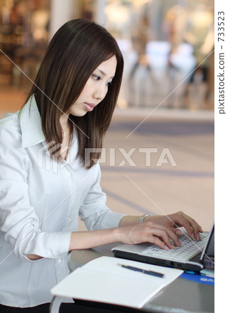事業女性 商務女性 商界女性 733523