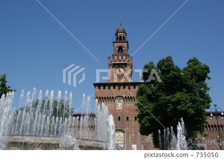 Sforzesco castle in Milan 735050