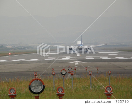強風跑道機場 強風跑道機場 735750