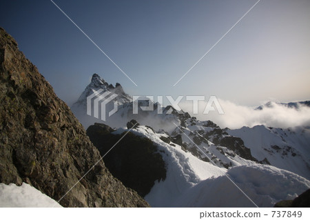 來自新加坡的北上山脊，Lamagadake峰頂峰 737849