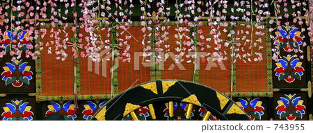 古老而優雅的節日 743955